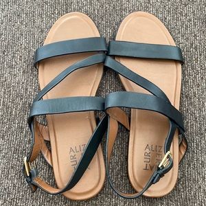 Naturalizer - Black sandals